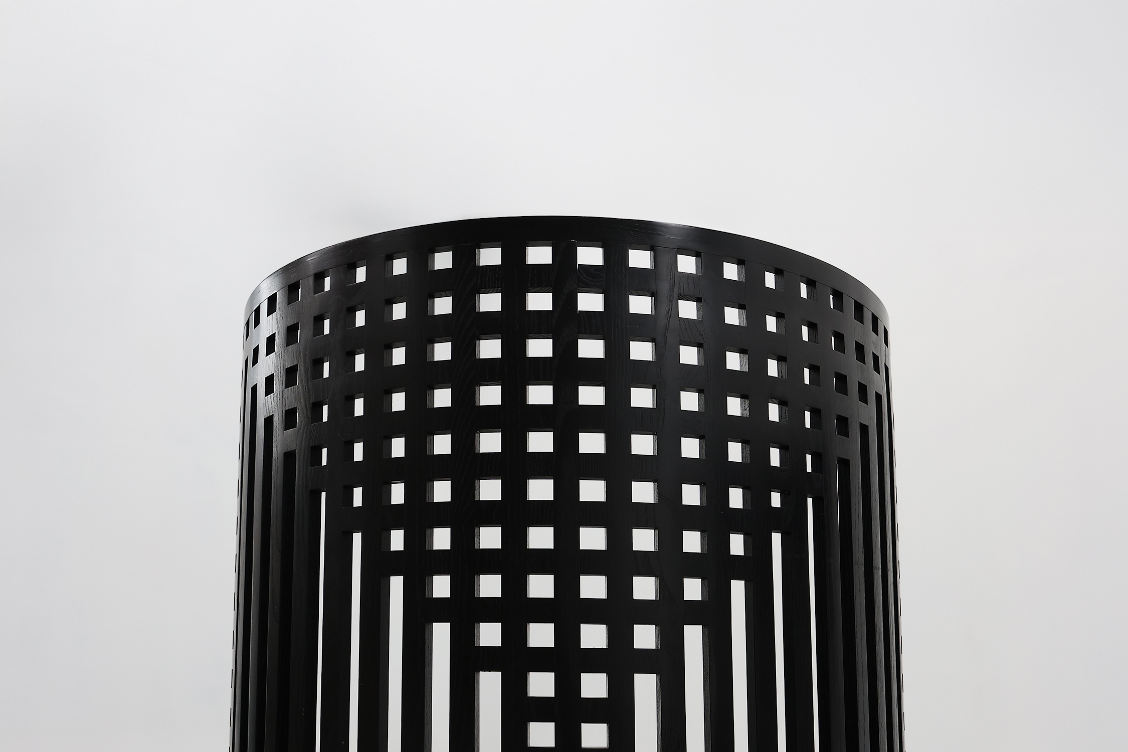 Pair of black Mackintosh Willow chairs by Atelier International, Italy 1980sthumbnail